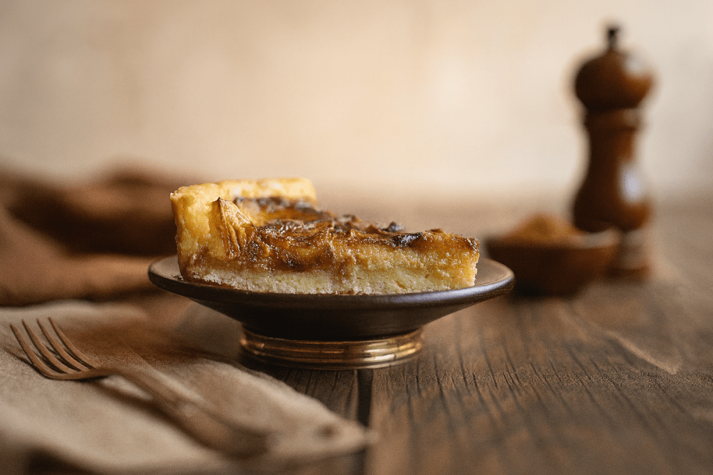 Tarta de manzana caramelizada con crema inglesa sin&nbsp;gluten